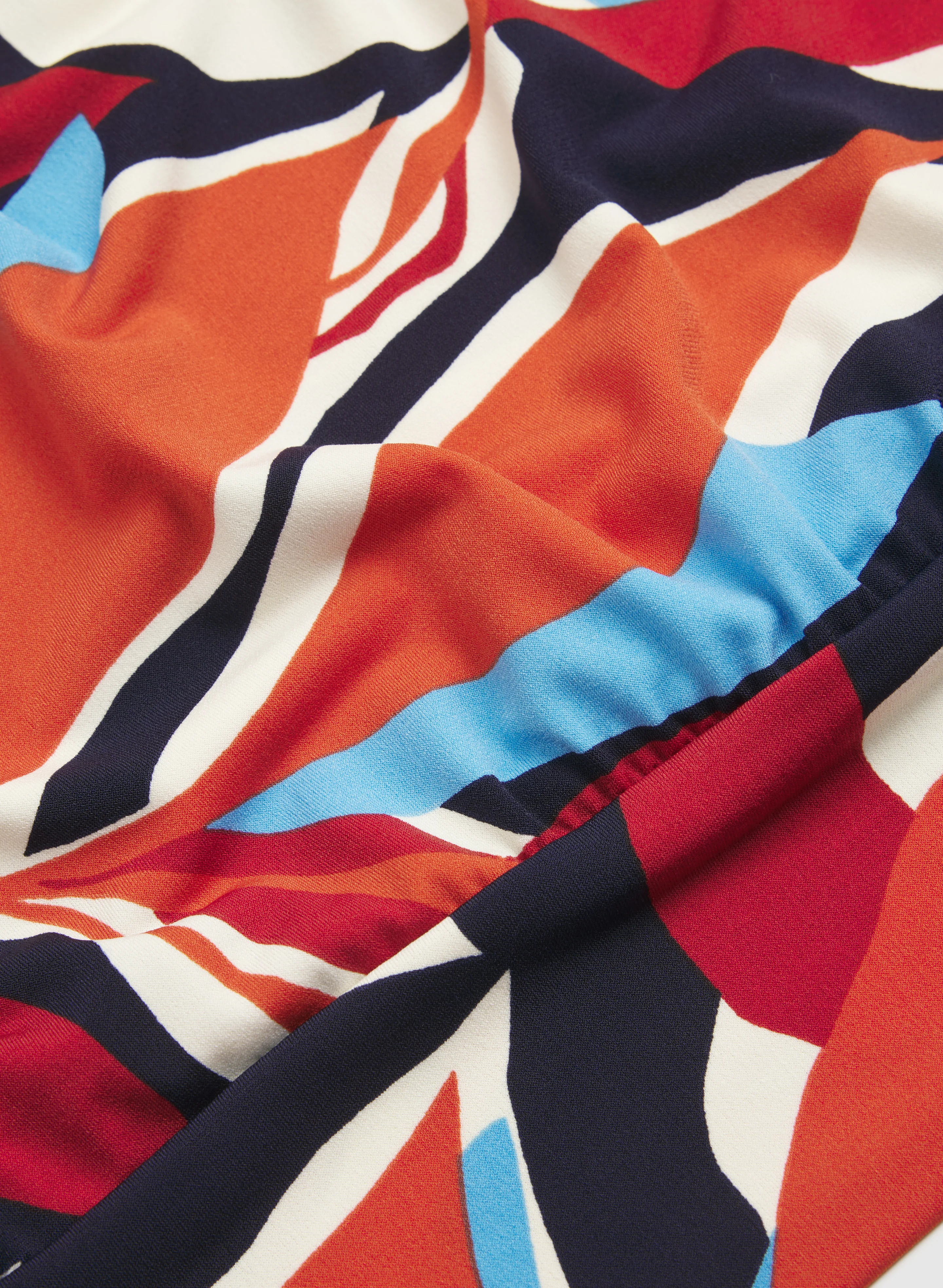 Abstract Leaf Print Top - Image 7