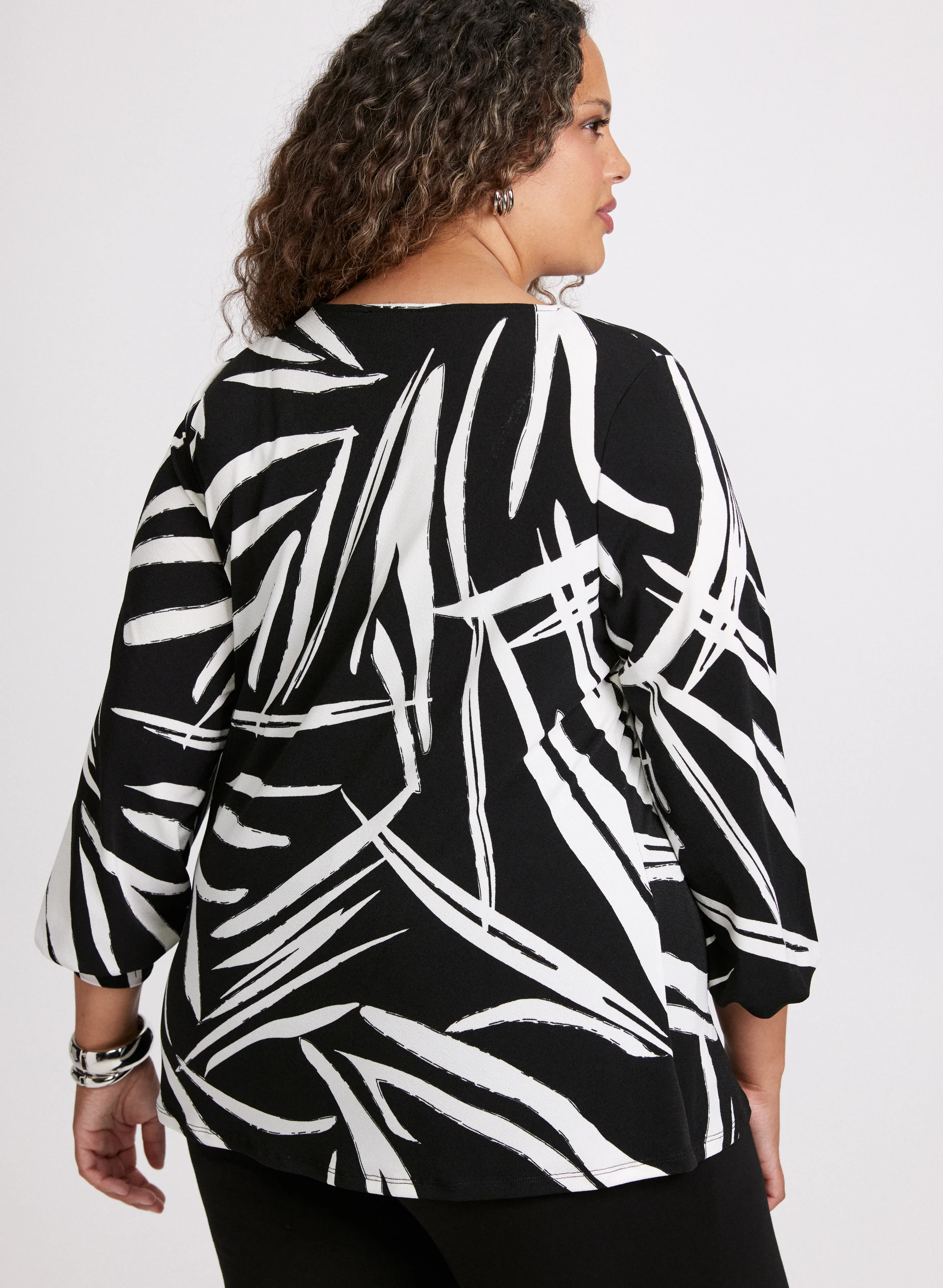 Abstract Print V-Neck Top - Image 4
