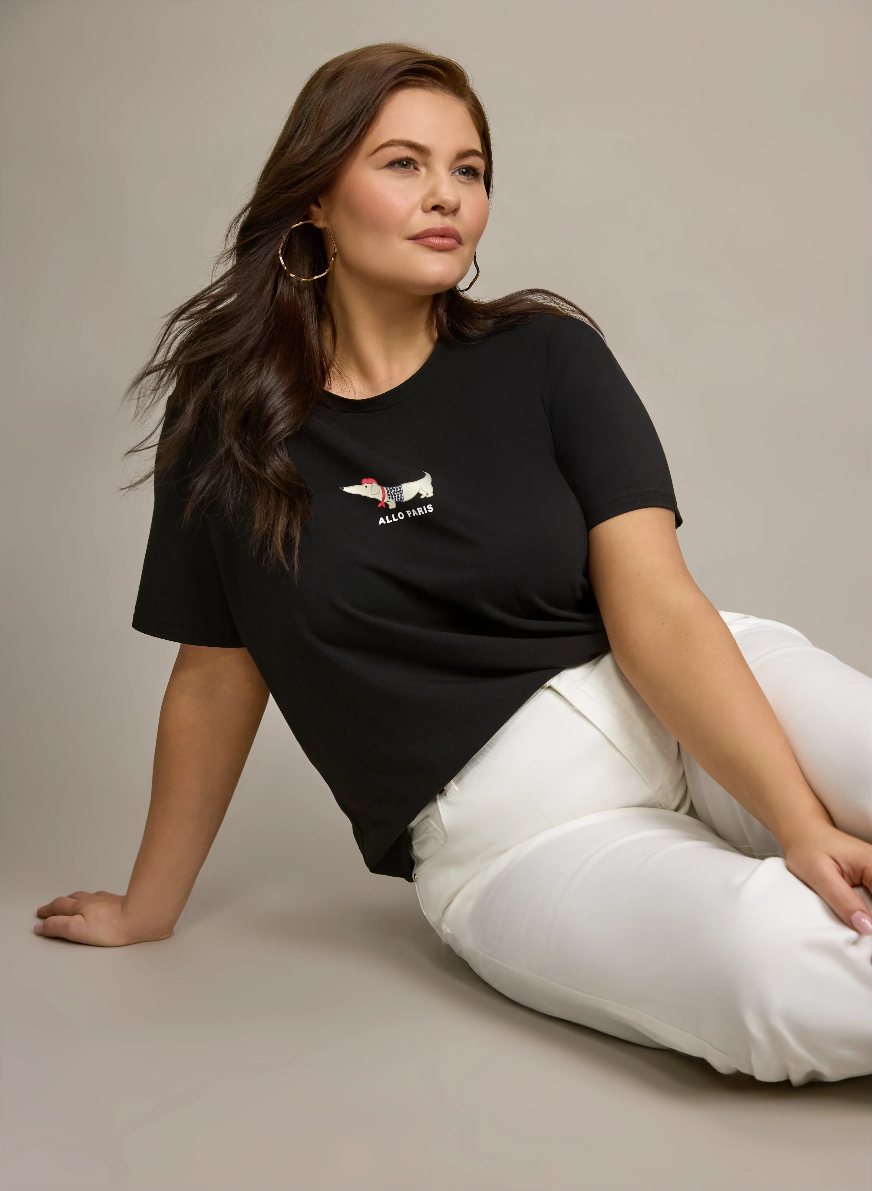'Allo Paris' T-Shirt & Braided Waist Trim Wide-Leg Jeans