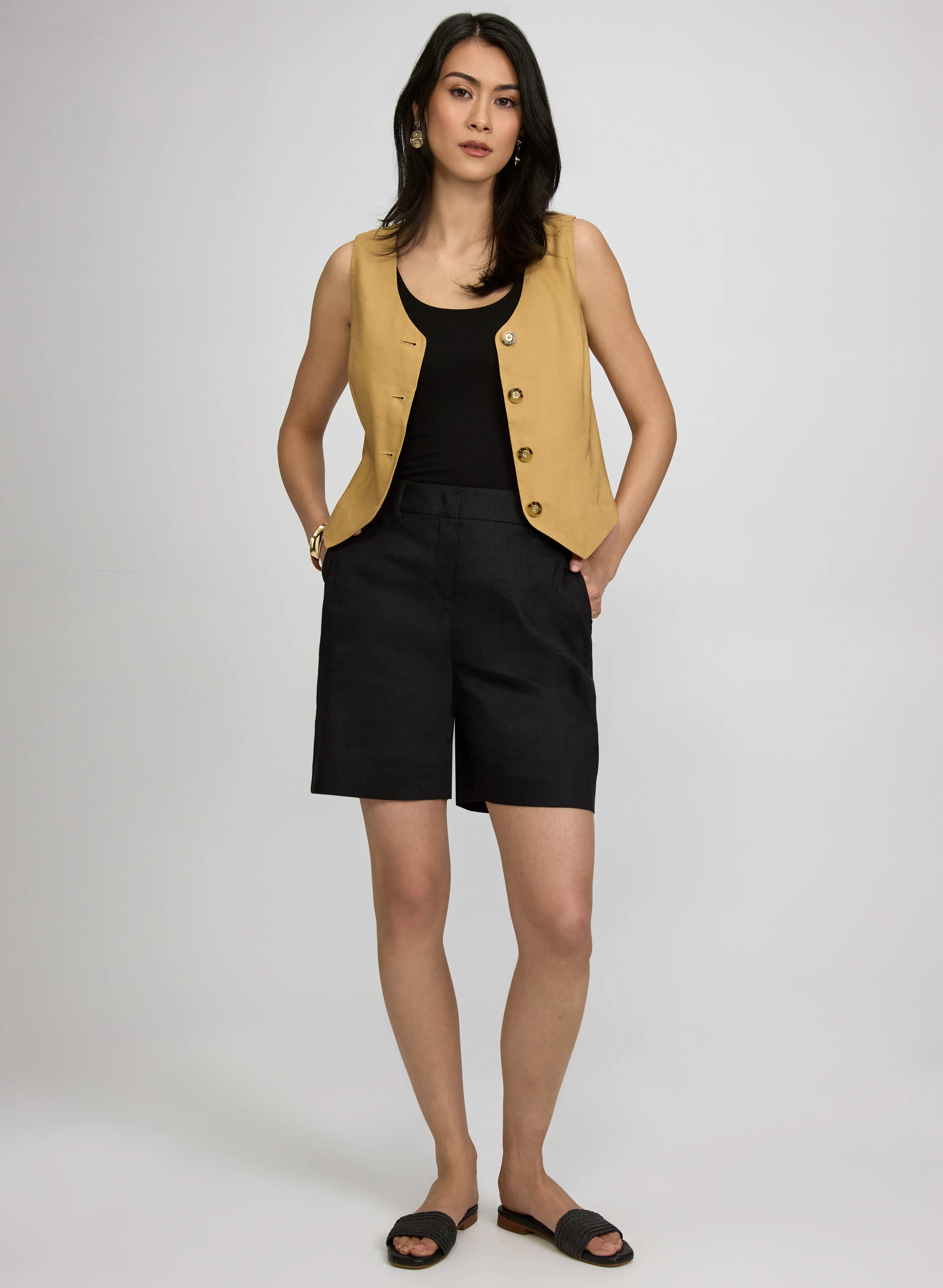 Button Linen-Blend Vest & Pull-On Capris
