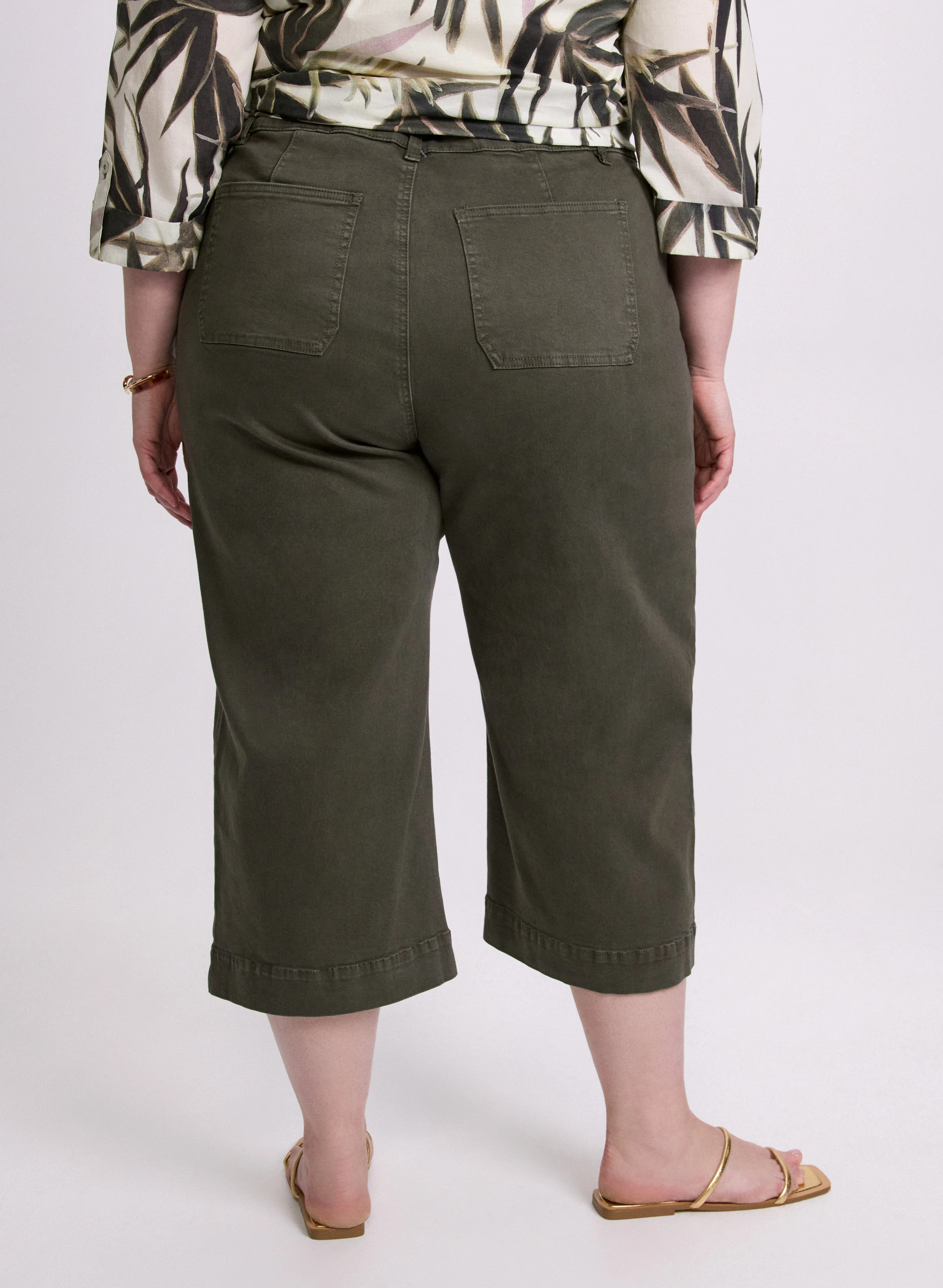 Cropped Wide-Leg Jeans - Image 4
