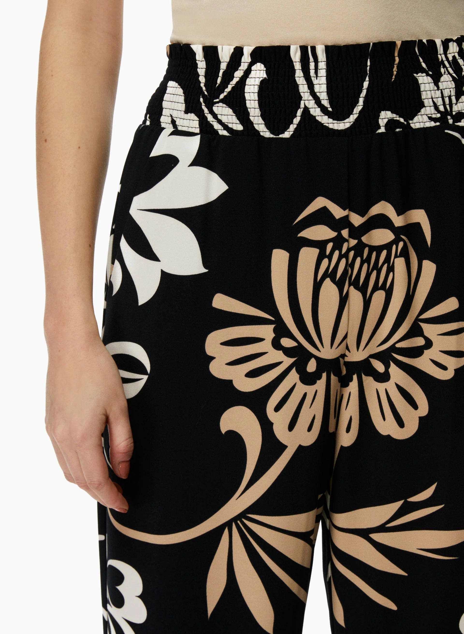 Floral Print Wide Leg Pants - Image 4