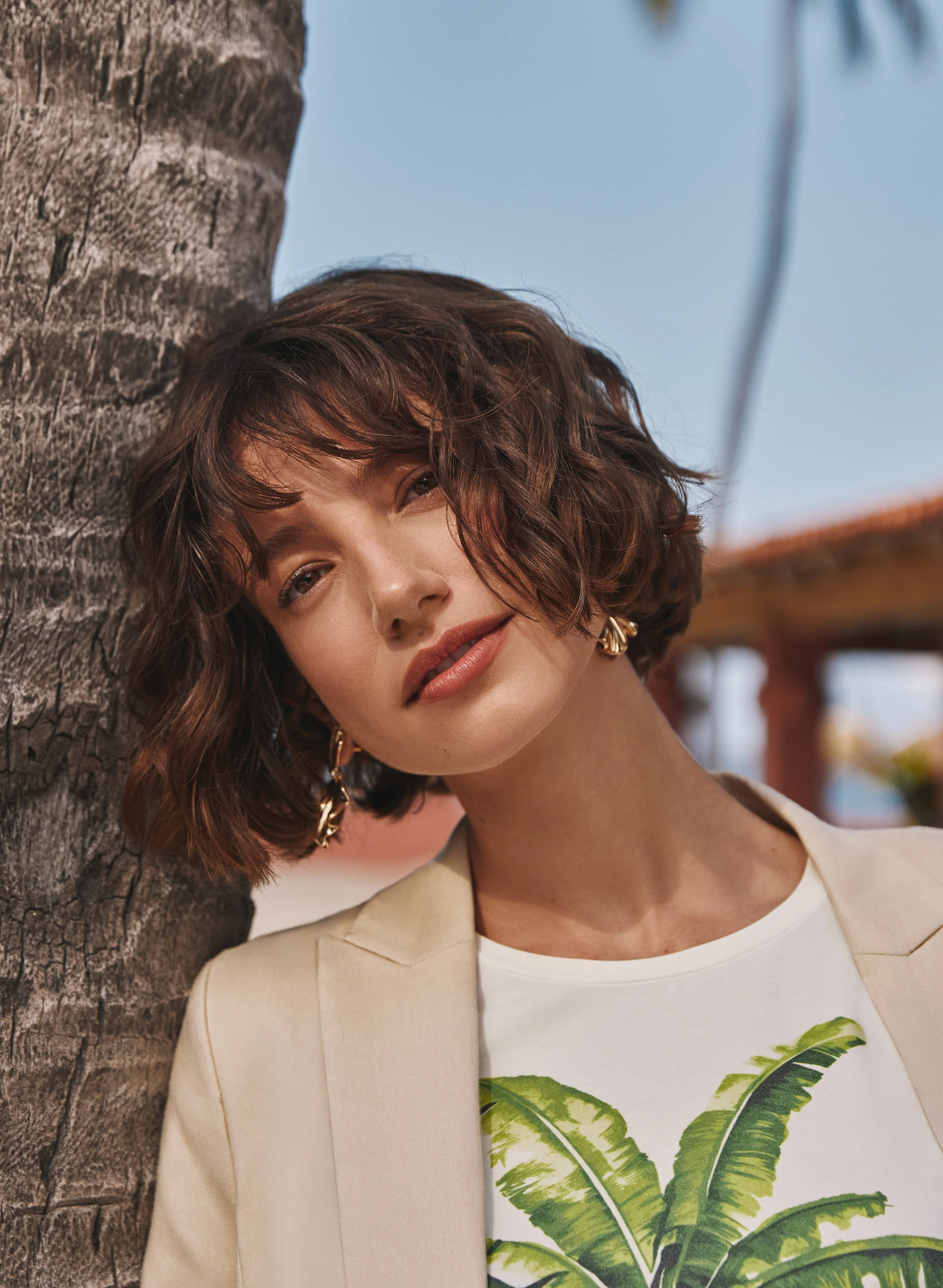 Shell Drop Earrings - Image 3