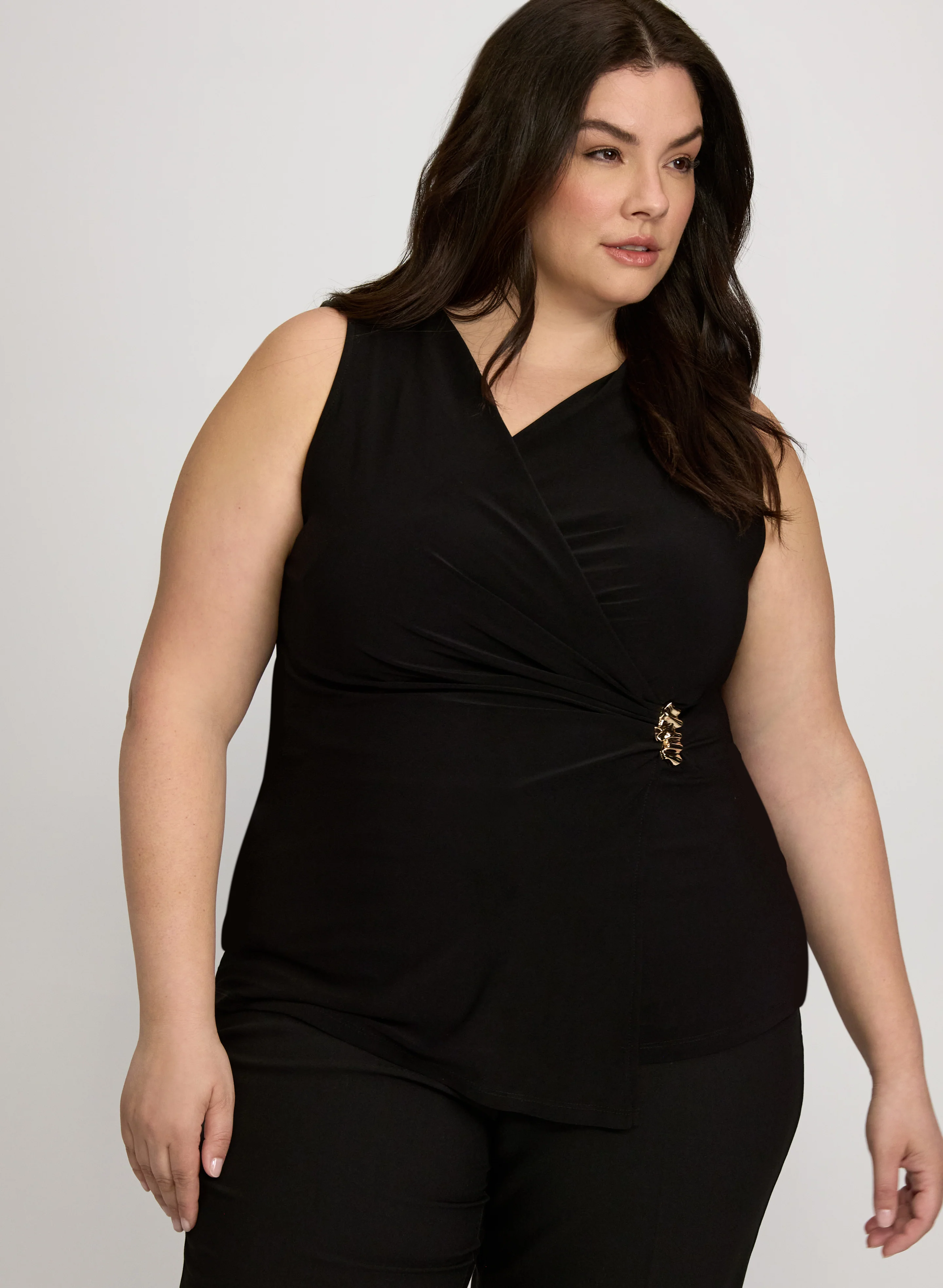 Sleeveless Brooch Top