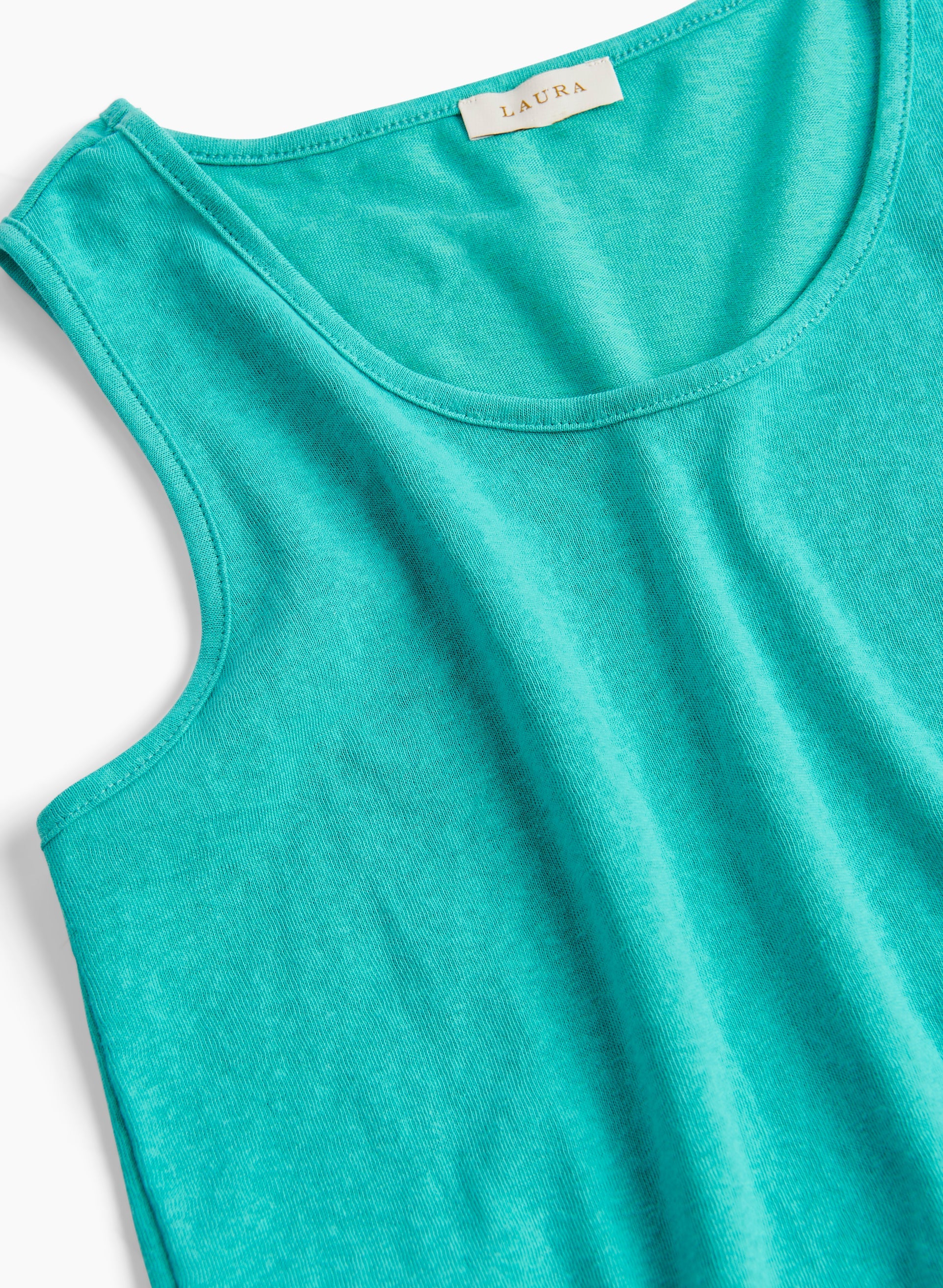 Sleeveless Scoop Neck Top - Image 6