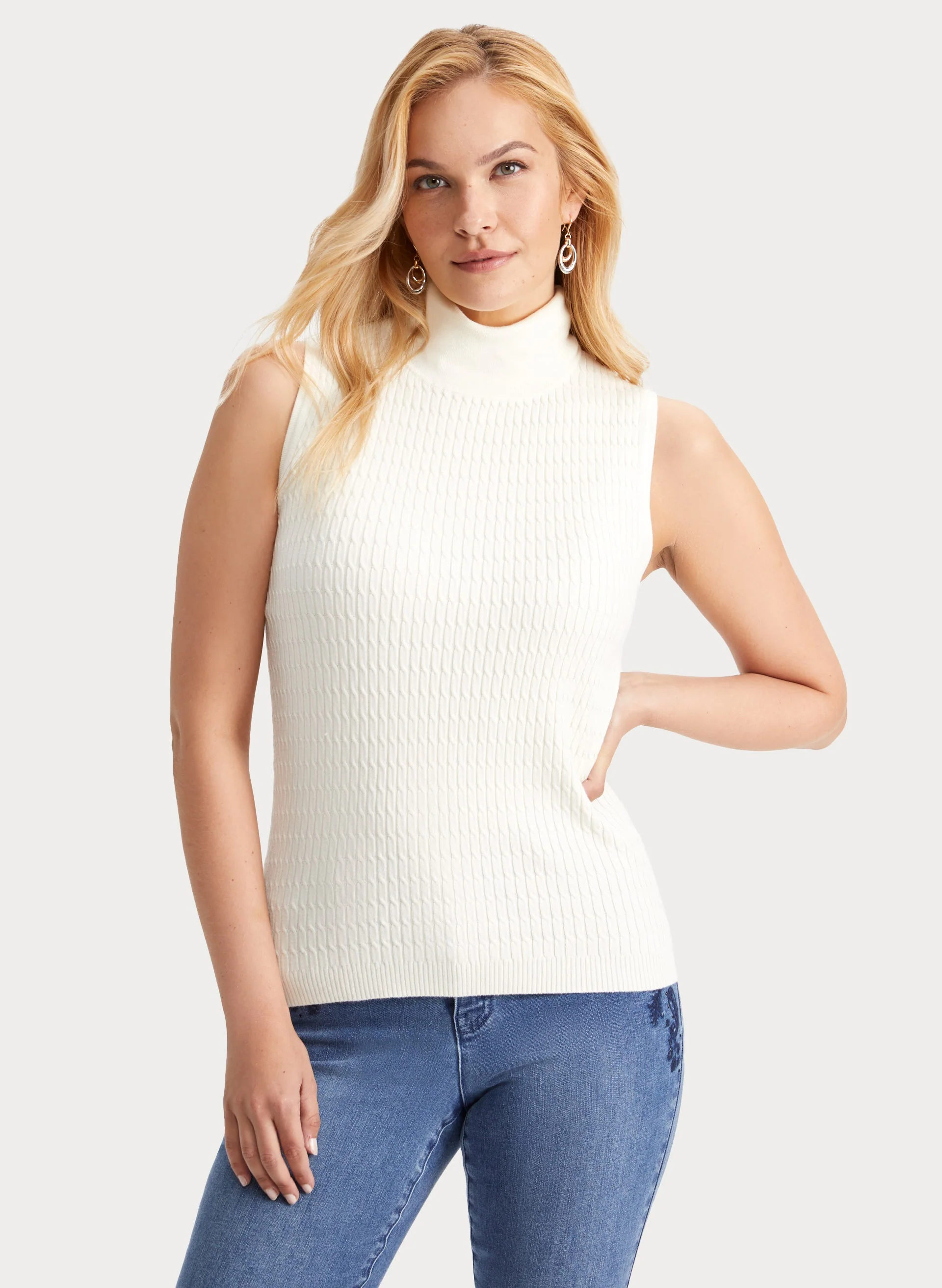 Sleeveless Turtleneck Sweater - Image 5
