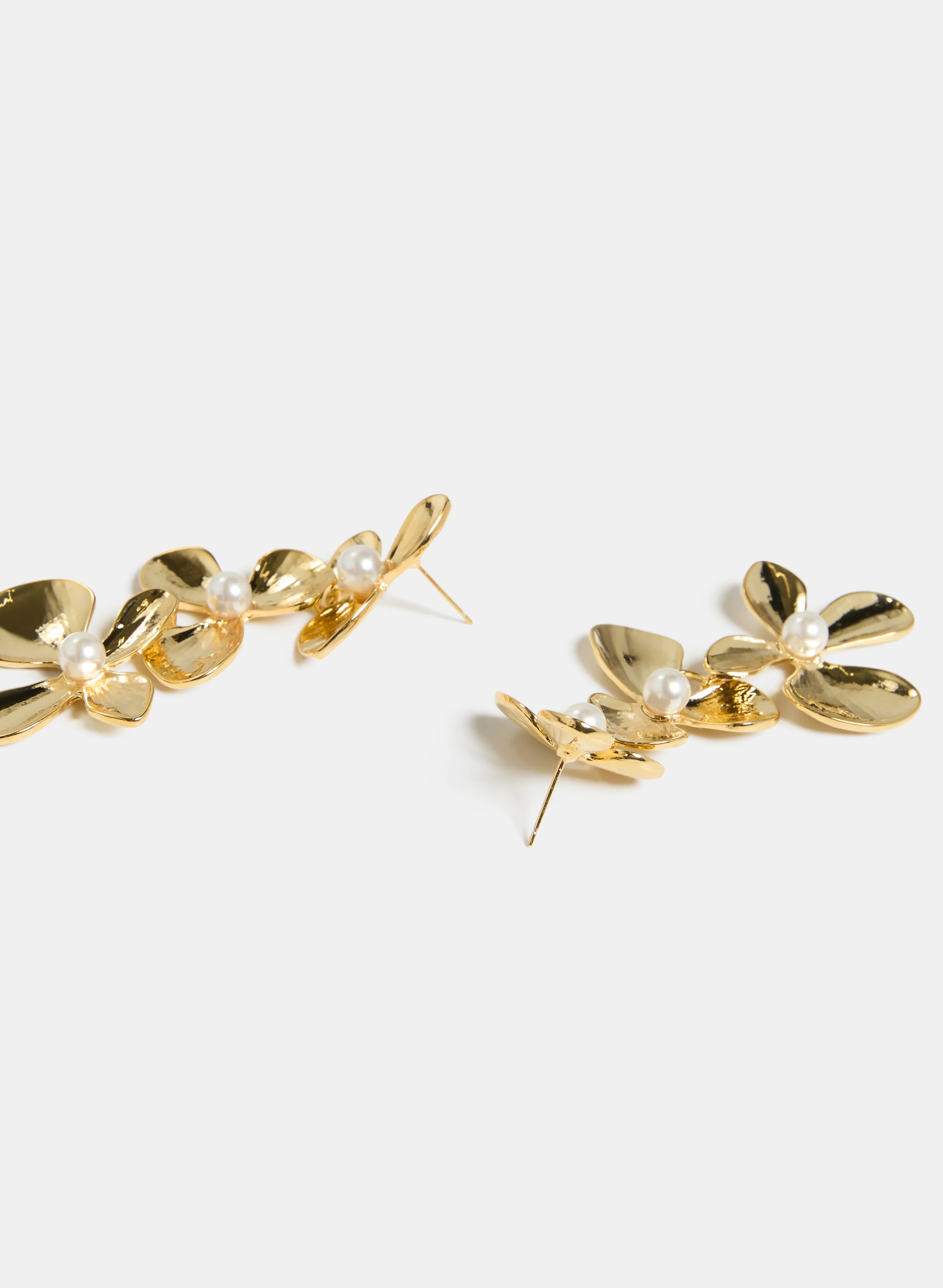 Tiered Floral Earrings - Image 4