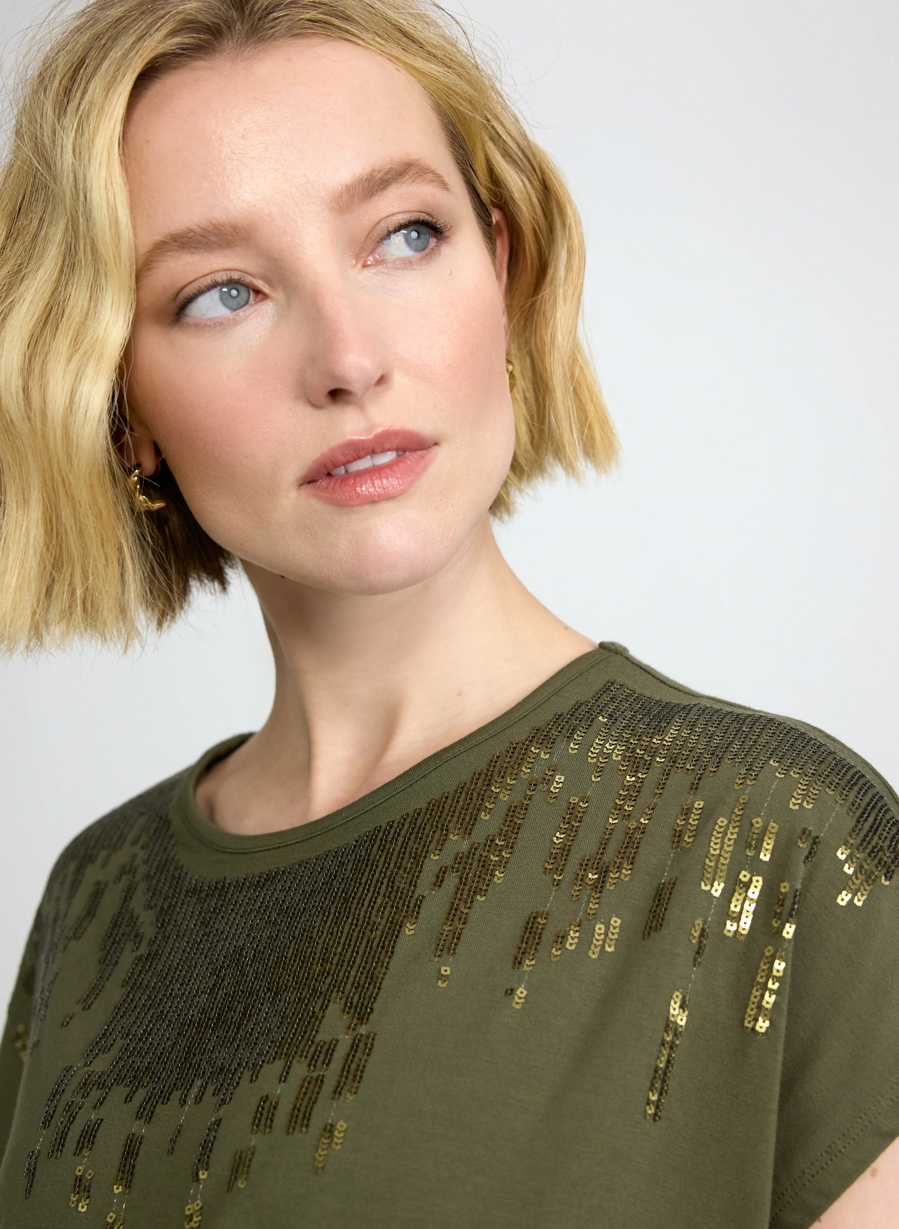 Tonal Sequined T-Shirt - Image 5