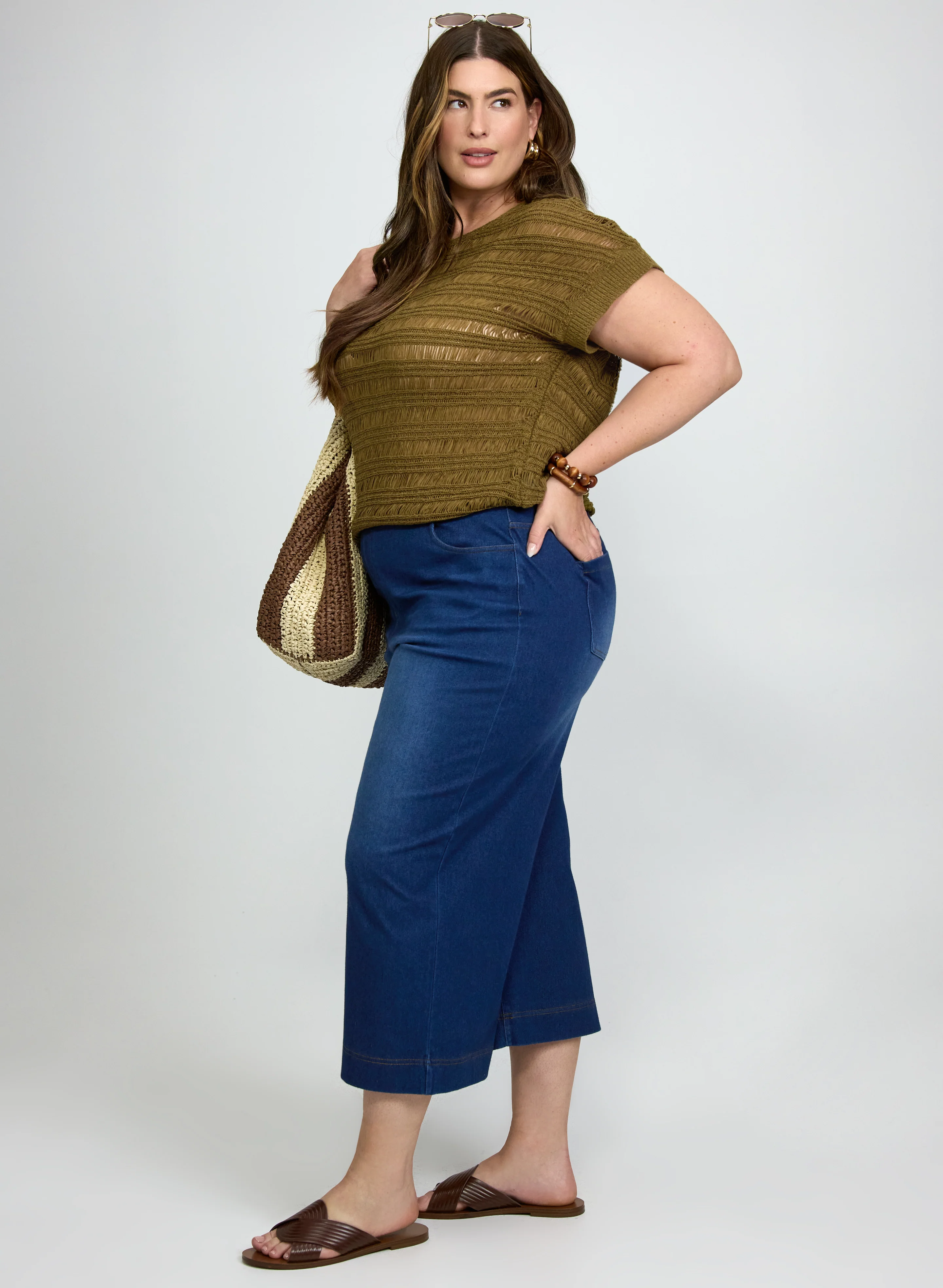Wide-Leg Denim Capris - Image 5
