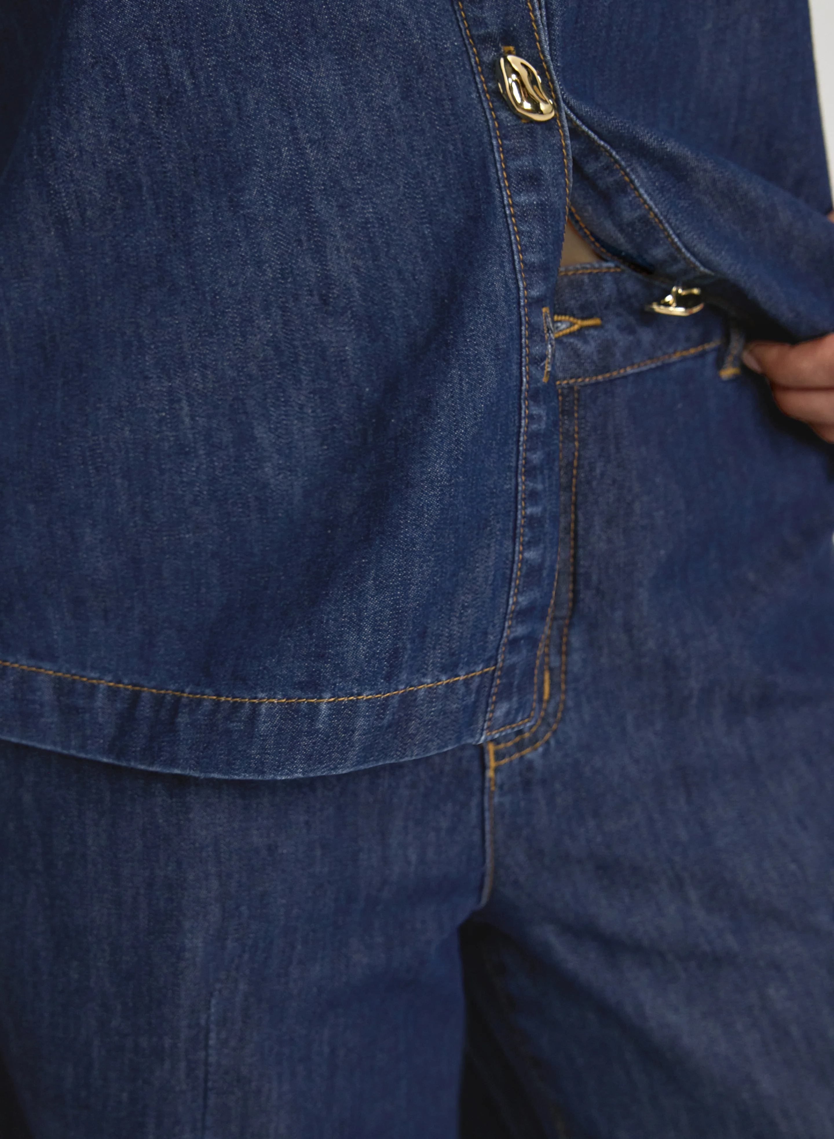Wide-Leg Jeans - Image 4